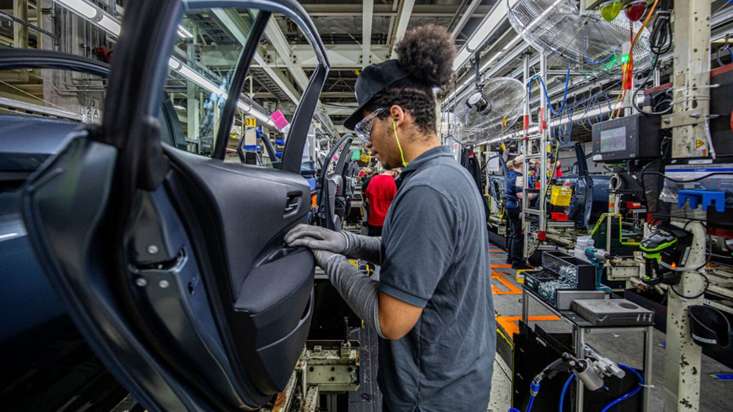 4T Academy students in the Toyota facility. (Photo credit: 4T Academy Mississippi)