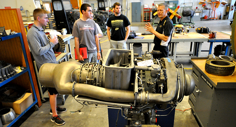 An Allison 250 turboshaft engine is ready for use in Mike Davis's AT37600 course.