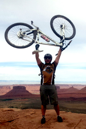Evan Axthelm is ready to bike and build across the U.S.