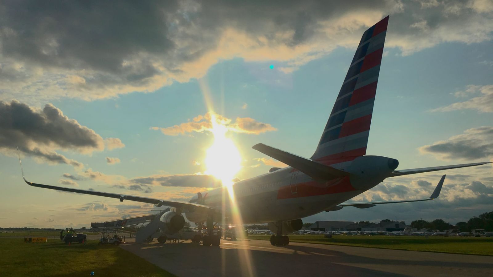 The American Airlines Boeing B-757 used for the 2018 Yellow Ribbon Honor Flight