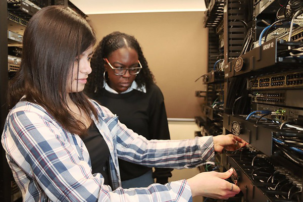 Explore Computing Majors at Purdue Polytechnic