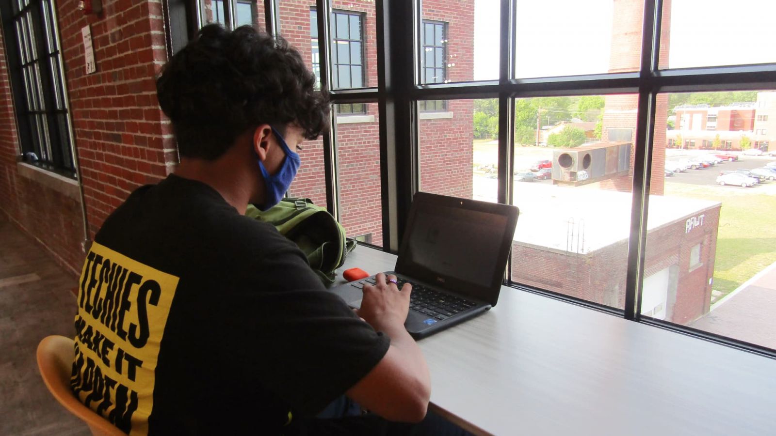 A Purdue Polytechnic High School Englewood student finds a quiet spot for study. The naming of the Schweitzer Center at Purdue Polytechnic High School Englewood was approved by Purdue’s Board of Trustees during its meeting in Indianapolis. (Photo provided)
