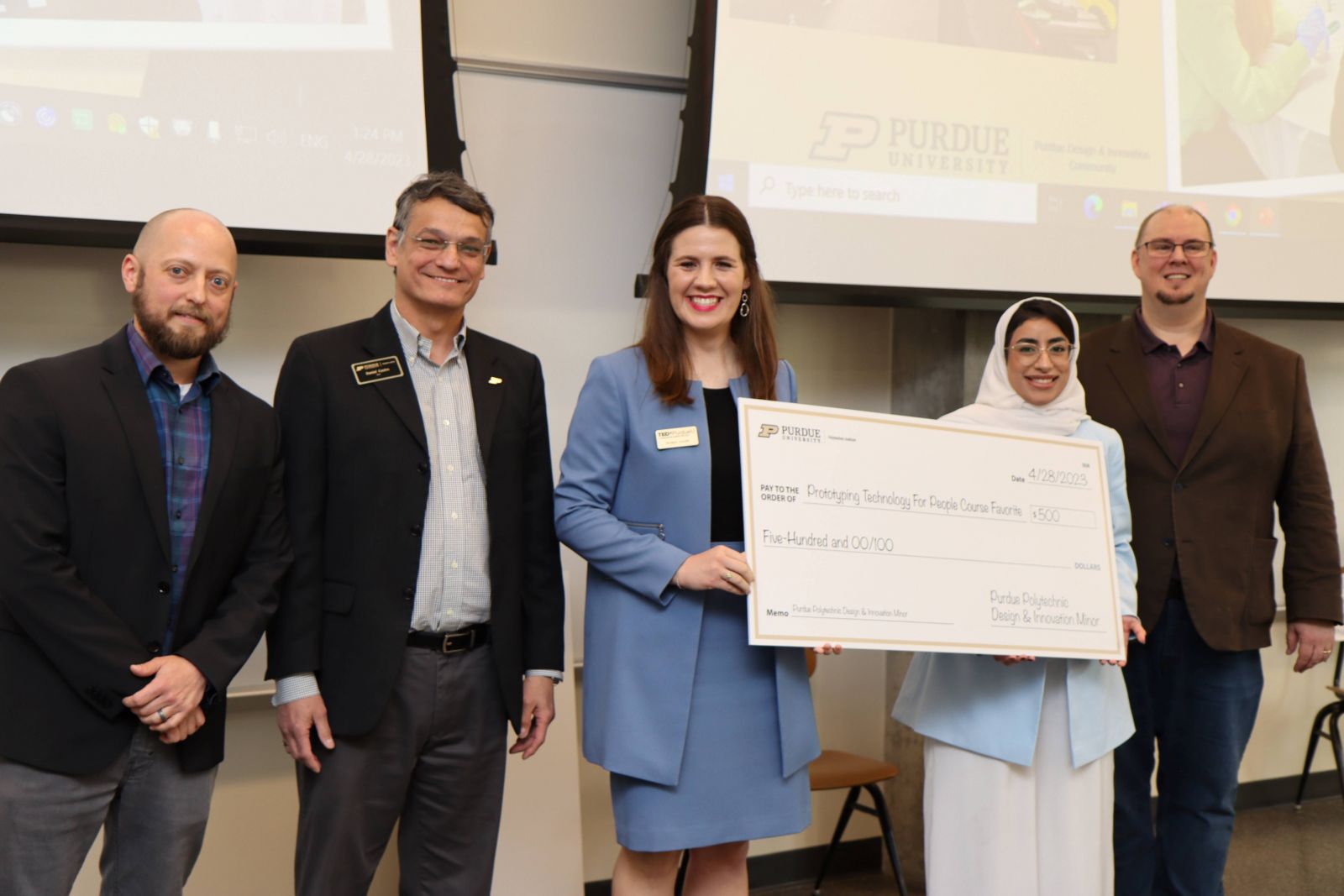 The Scholarable team with faculty mentors and Dean Castro-Lacouture at the Design and Innovation Challenge.