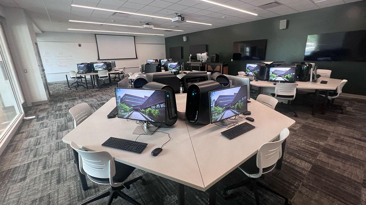 The Advanced Graphics Lab in Dudley Hall, where students can access top-of-the-line Alienware desktops.