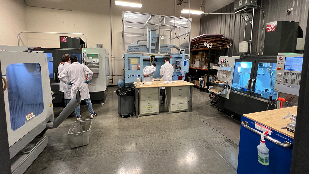 Raisbeck Advanced Composites Laboratory