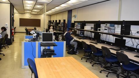 Analog Electronics Laboratory