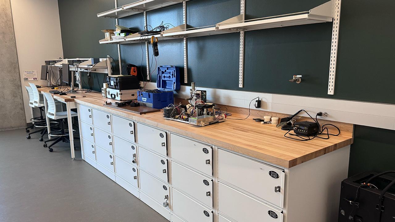 Robotics/Mechatronics Lab