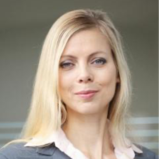 Sabine Brunswicker Photo