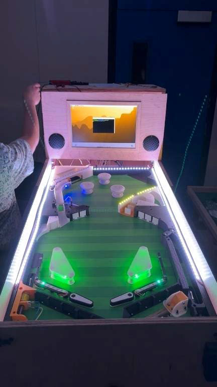 The pinball cabinet created by the capstone team. (Credit: Robert Weissbach)