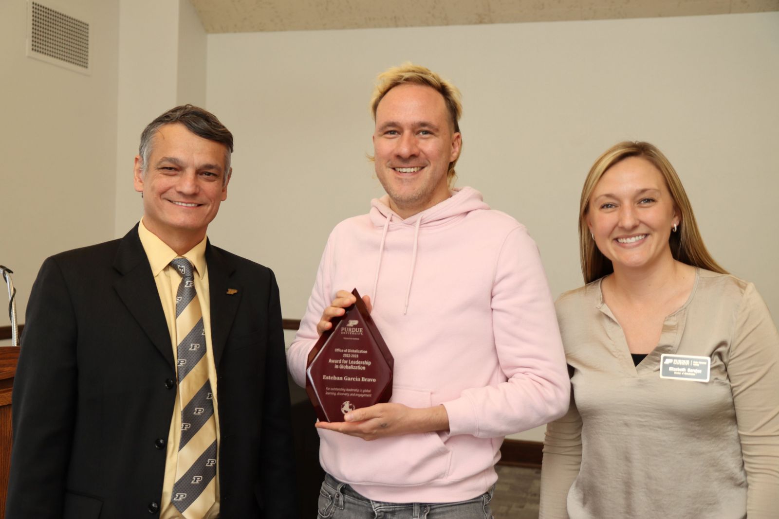 Outstanding Faculty in Discovery nominees (Garam Kim, Chengcheng Tao, Jin Wei-Kocsis and Jennifer Linvill) with Daniel Castro. (Purdue University photo/John O'Malley)